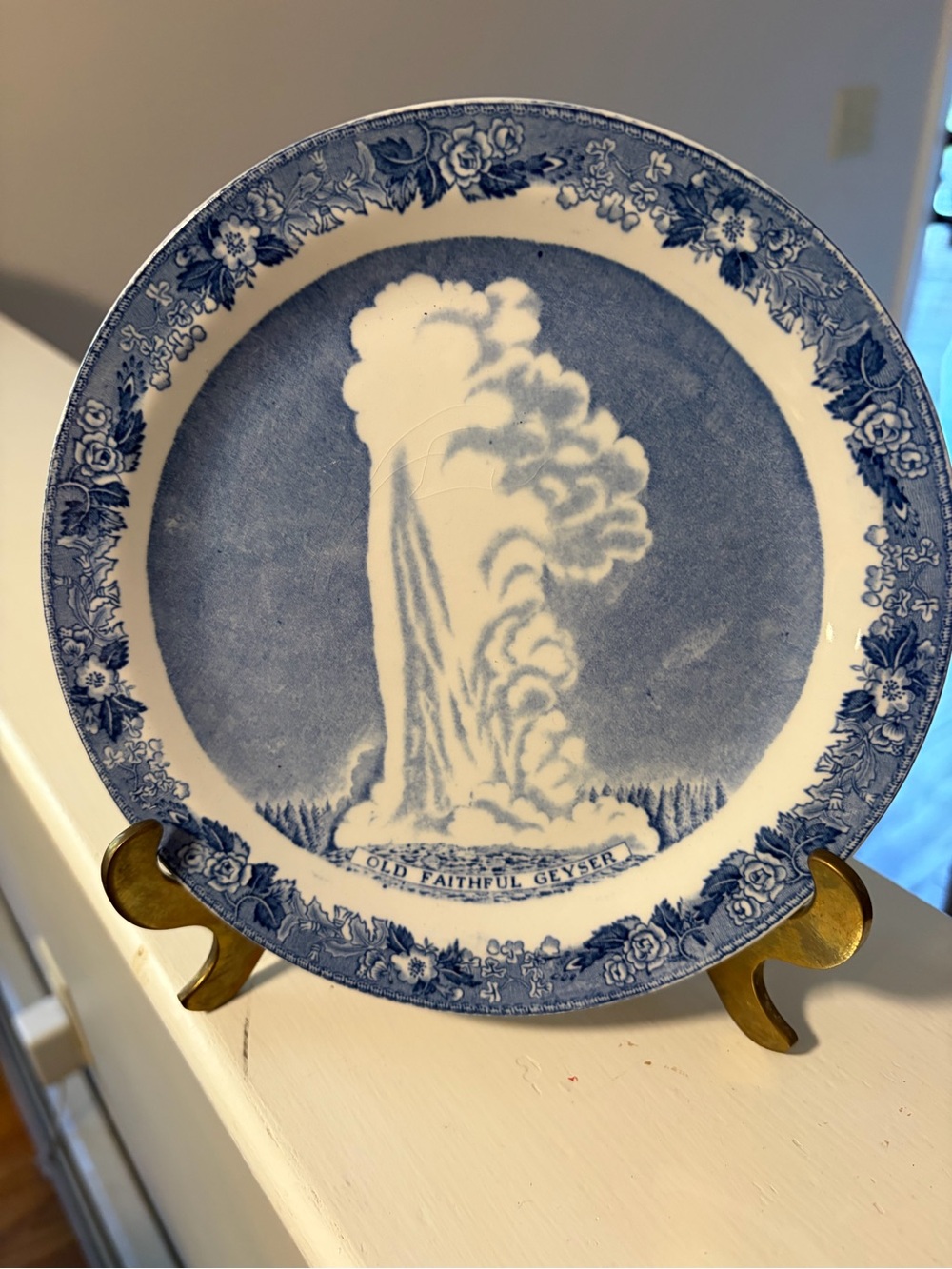 Vintage Alfred Meakin Old Faithful Geyser Yellowstone Park 7” Blue Plate England